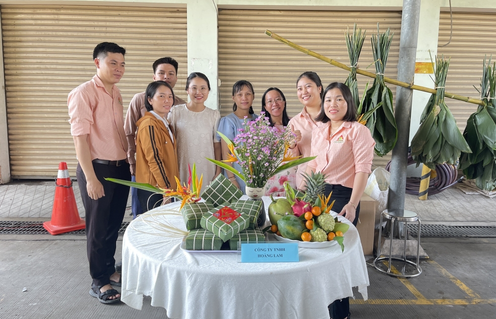 THAM GIA HỘI THI GÓI BÁNH CHƯNG VÀ GIAN HÀNG ẨM THỰC "TẾT SUM VẦY - XUÂN TRI ÂN" NĂM 2024 DO CÔNG ĐOÀN - ĐOÀN THANH NIÊN TT QUẢN LÝ ĐIỀU HÀNH GIAO THÔNG ĐÔ THỊ TỔ CHỨC