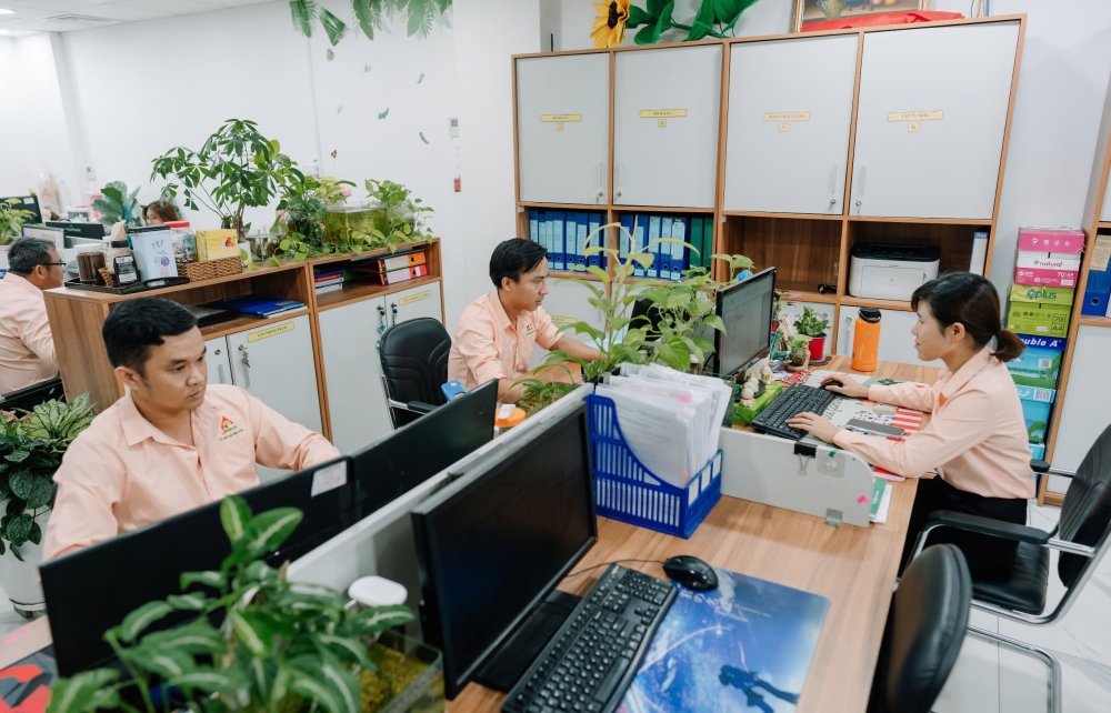 NHÂN VIÊN VĂN PHÒNG