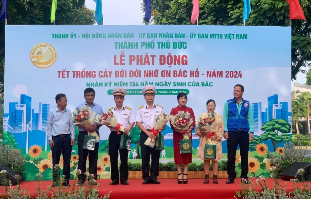 “TẾT TRỒNG CÂY ĐỜI ĐỜI NHỚ ƠN BÁC HỒ” NHÂN KỶ NIỆM 134 NĂM NGÀY SINH CỦA CHỦ TỊCH HỒ CHÍ MINH