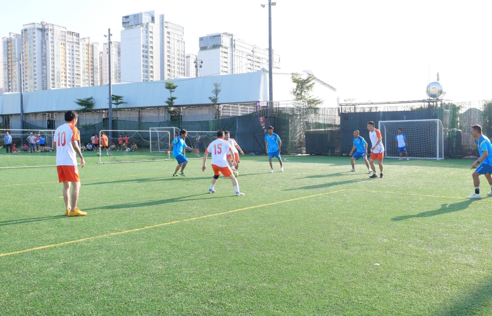 GIẢI BÓNG ĐÁ HOÀNG LAM NĂM 2024: HĂNG SAY CÔNG VIỆC - CHÁY BỎNG CÙNG THỂ THAO