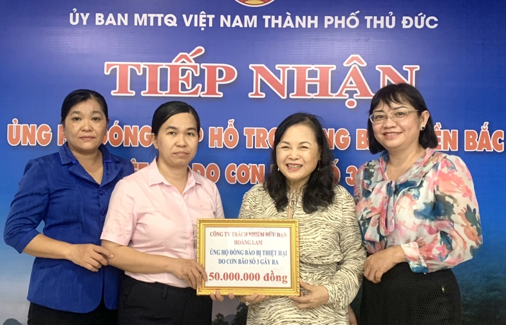 CÔNG TY TNHH HOÀNG LAM ỦNG HỘ 50 TRIỆU ĐỒNG CHO ĐỒNG BÀO BỊ THIỆT HẠI DO BÃO SỐ 3 YAGI