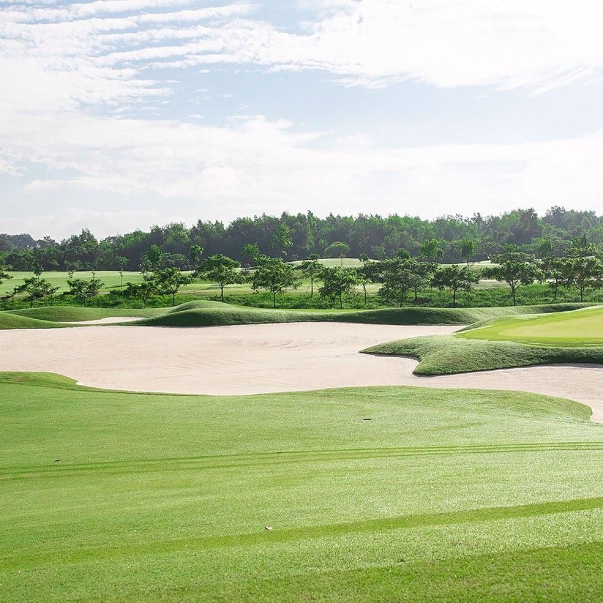 HARMONIE GOLF COURSE