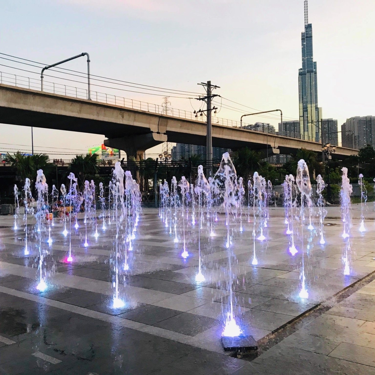 NHẠC NƯỚC NGHỆ THUẬT - CV CẦU SÀI GÒN