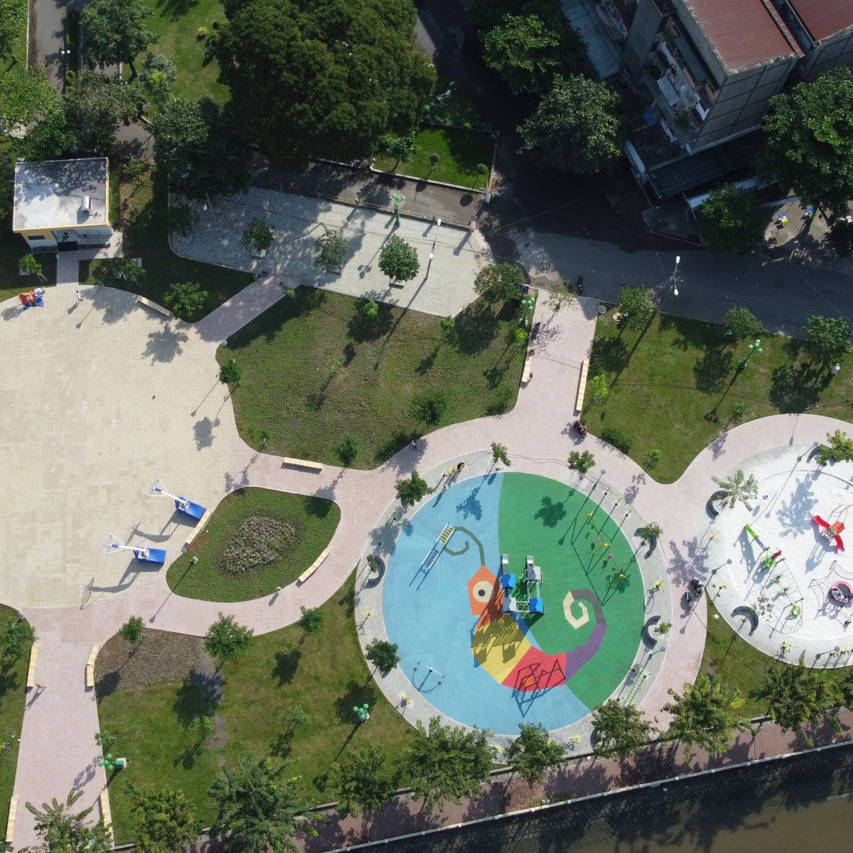 CÔNG VIÊN THANH ĐA