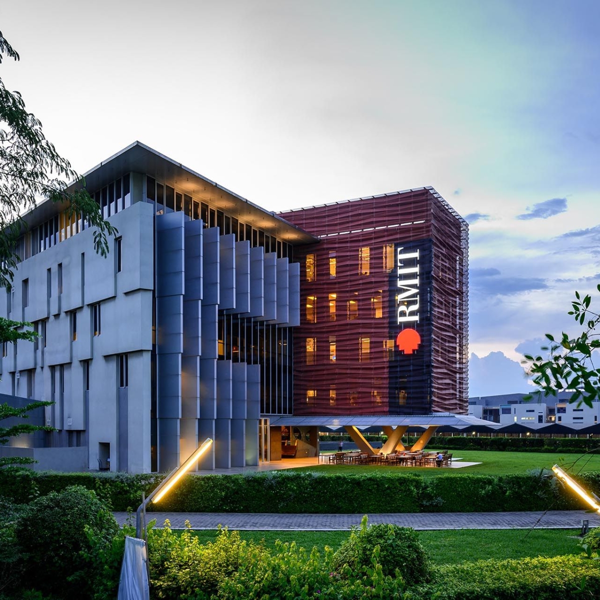 TRƯỜNG ĐẠI HỌC RMIT